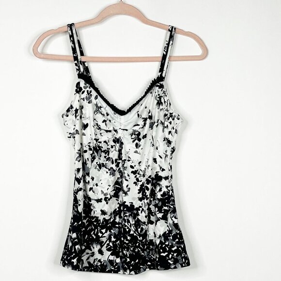 2/$30 White House Black Market Black & White Floral Ruched Chest Cami Top #8717 - Picture 4 of 11
